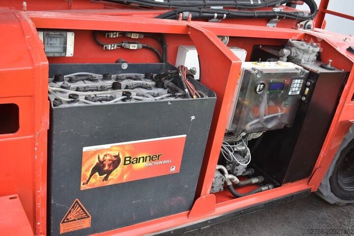 Scissor lift PB Lifttechnik S151-19E4x4