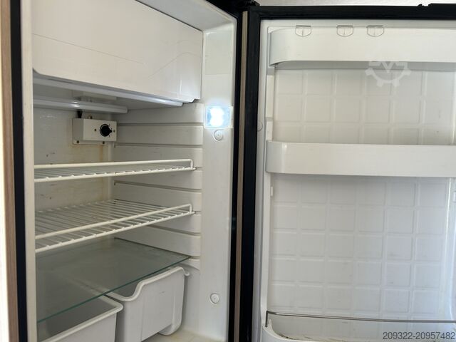 Caravan/camper Fiat Weinsberg CaraBus 600 K | 4 posti letto | Completamente equipaggiato