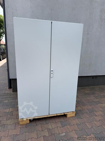 Freistehender Schaltschrank von Rittal Rittal VX25 VX 8286.000