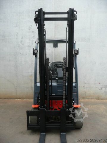 Forklift Toyota 8FBE15T