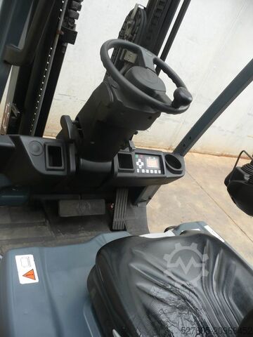 Forklift Toyota 8FBE15T