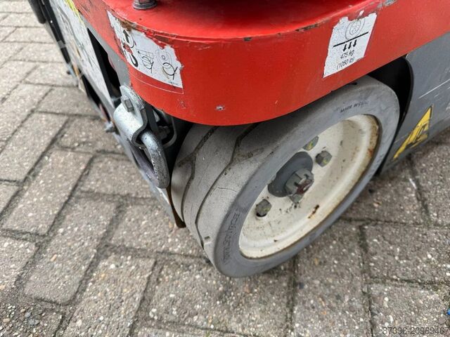 Telescopic boom lift Skyjack SJ16 Hoogwerker Masthoogwerker