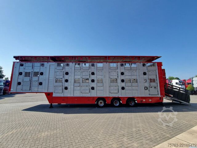 Viehtransport Finkl SAV35 - 3/3 deck livestock - Ventilation - Lift...