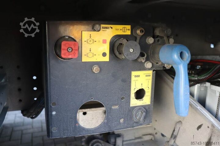 Curtain sided Schmitz Cargobull SCB3ST Vol CoC Documents, TuV Loading Ce