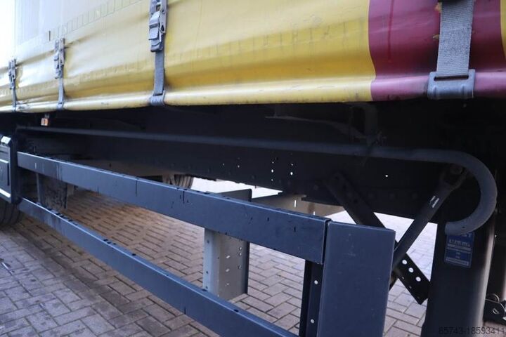 Curtain sided Schmitz Cargobull SCB3ST Vol CoC Documents, TuV Loading Ce