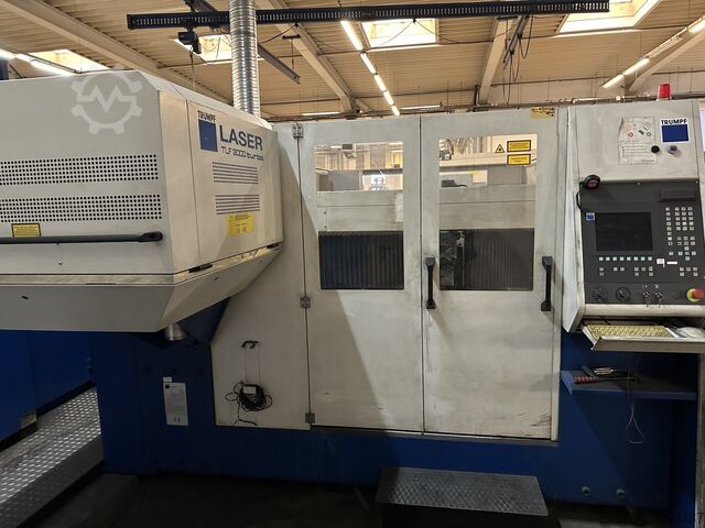 Laser cutting machine TRUMPF Trumatic L3030