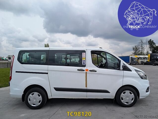 Passenger transportation Ford Transit CUSTOM 2.0 TDCI - 9 SEATS - AUTOMATIC -...