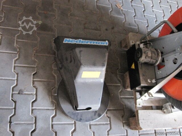 Nederman truck / car exhaust extraction system  