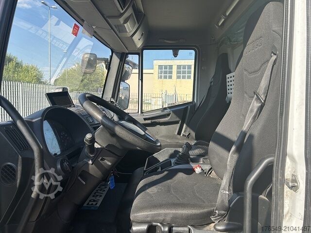 Van with tail lift Iveco ML 120EL19/P