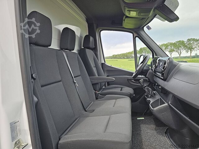 Suitcase MERCEDES-BENZ SPRINTER 316 Bakwagen Laadklep !