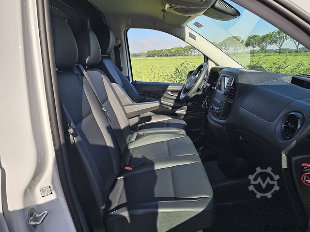 High-roof van MERCEDES-BENZ EVITO L2 280KM WLTP 60kWh!