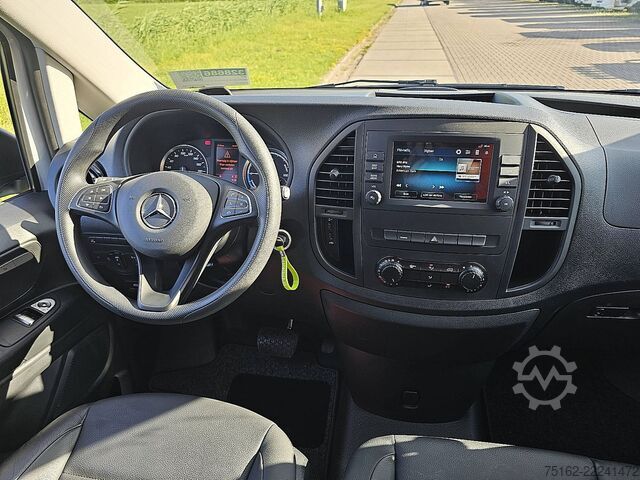High-roof van MERCEDES-BENZ EVITO L2 280KM WLTP 60kWh!