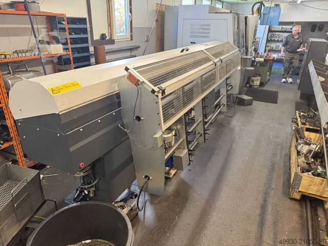 CNC lathe Hyundai SKT 210 SY