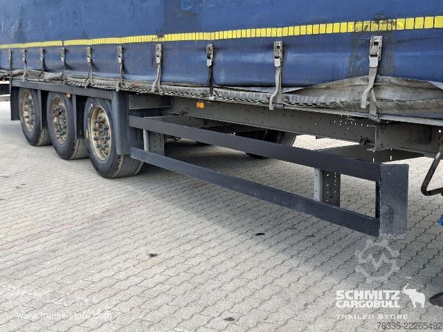 Auflieger mit Pritsche & Plane Schmitz Cargobull Curtainsider Mega
