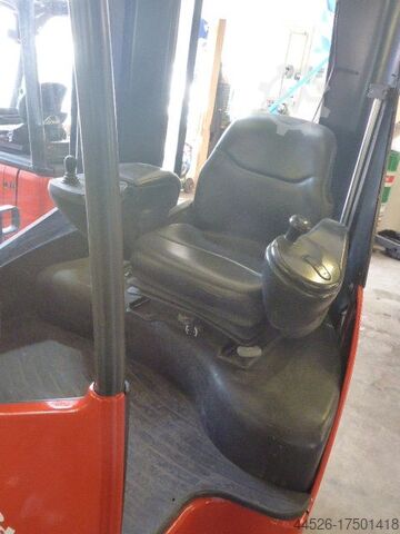 Schubmaststapler Linde R17 X