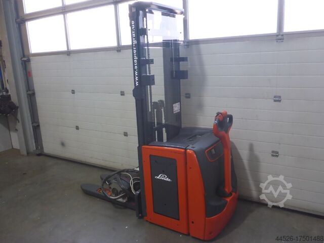 High Lift stacker Linde L14