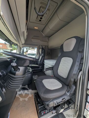 Standard tractor unit FORD F-MAX 500 in Voll-Ausstattung, Kipphydr. MIETEN?