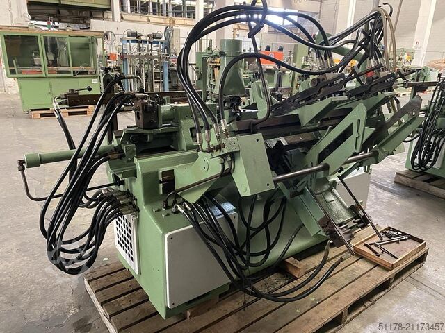 OMA \ 60 \ A Automatische Holzdrehmaschine mit Lademagazin, maximale Werkstücklänge 600 mm. OMA OMA \ 60 \ A