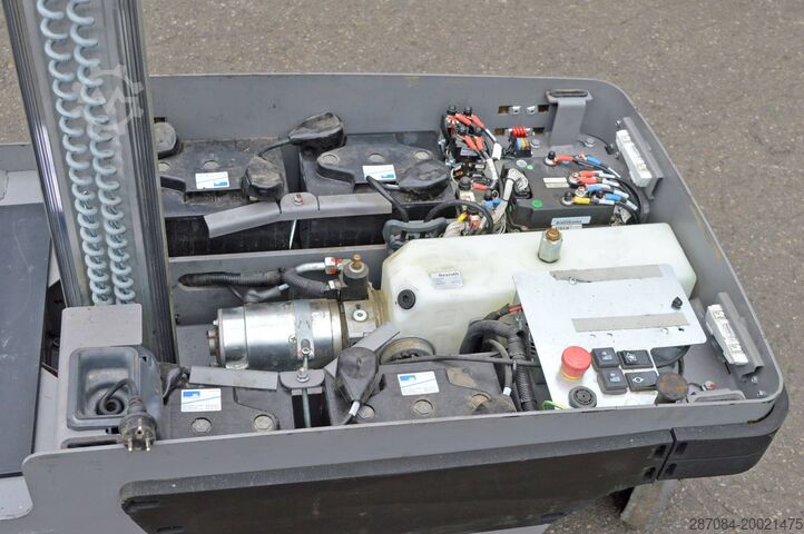 Hochhubkommissionierer Jungheinrich Kleinteile-Kommissionierer EKM 202