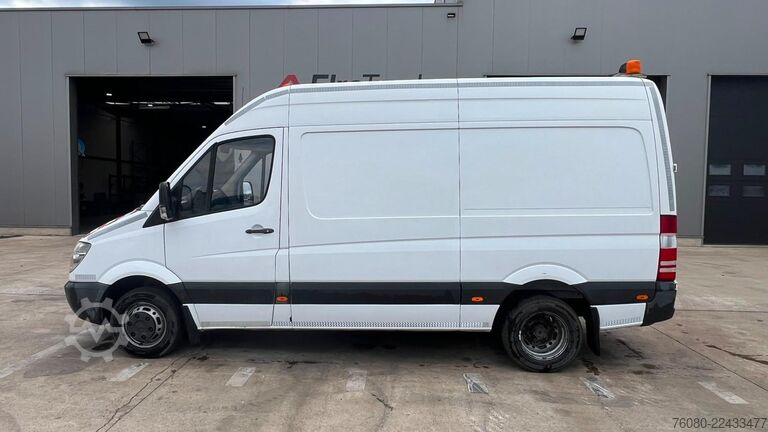 Delivery van Mercedes-Benz Sprinter 519 (3.0 V6 / BELGIAN VAN / EURO 5 / M...