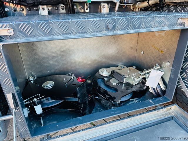 Schwerlast LKW/SZM VOLVO Volvo FH500 6x2 mit Fassi F545 Kran JIB Winde so