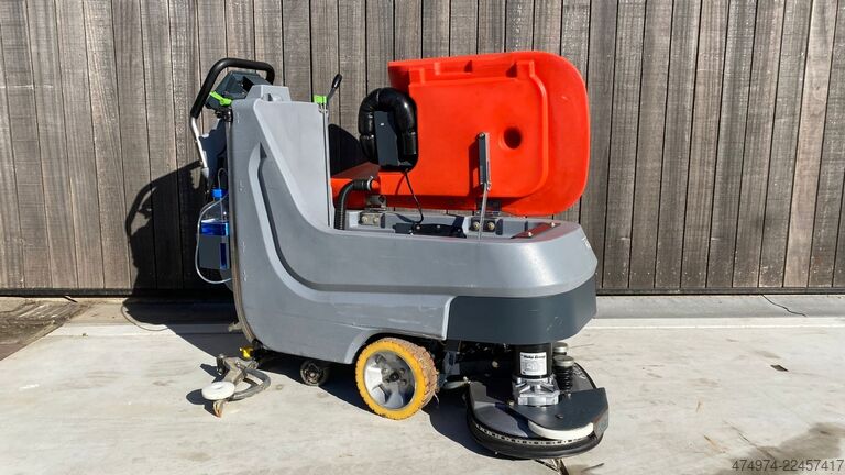 Scrubber dryer cleaning machine Hako Scrubmaster B70