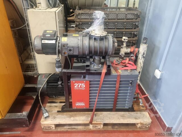 Vacuum furnace for heat treatment IPSEN VTTC324