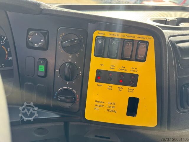 Fire engine Mercedes-Benz ATEGO 1325 **FIRETRUCK-2000LTR TANK