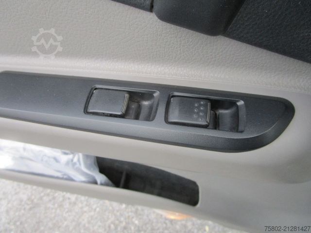 Car carrier van FUSO Canter 7C18 D*DOKA+KLIMA+Maschinentransporter*