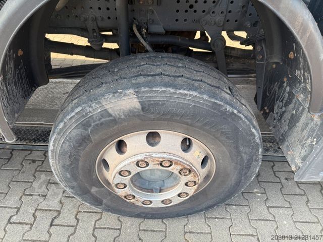 Three-sided tipper truck MERCEDES-BENZ Arocs 4145 8X6 Kipper Schwarzmüller