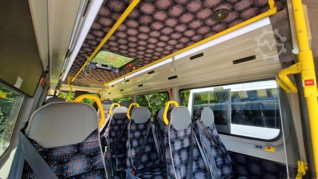 Minibus MERCEDES-BENZ Sprinter 517 Heckniederflur Vorlauffahrzeug