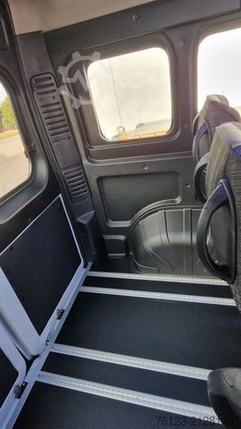 Minibus FIAT Opel Movano und Ducato Flexiboden 6 Schienen
