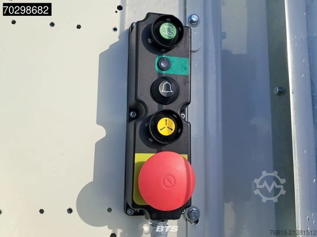 Garbage truck DAF XD 340 6X2 FAN Day Cab - Olympus Hecklader 21W -