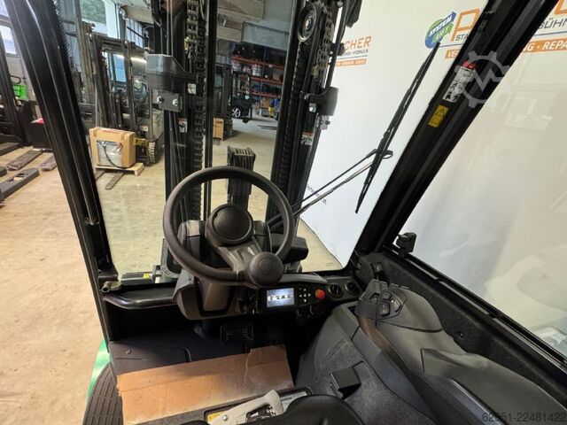 Electric 4-wheel forklift Mitsubishi FB35AN