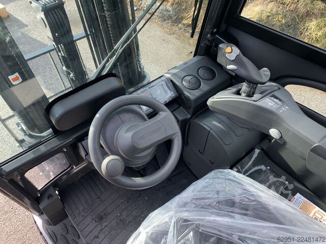 Electric 3-wheel forklift UniCarriers TX3-20L