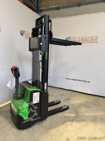 High Lift stacker Cesab S212L