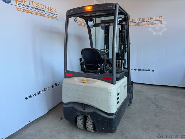 Electric 3-wheel forklift Crown SCT6020-1.3