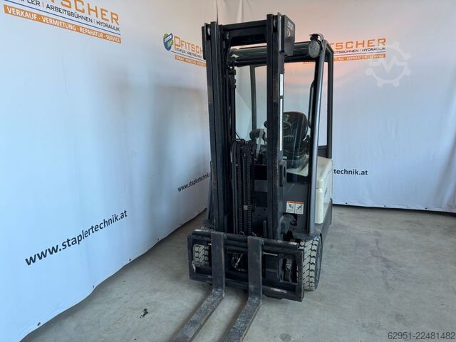 Electric 3-wheel forklift Crown SCT6020-1.3