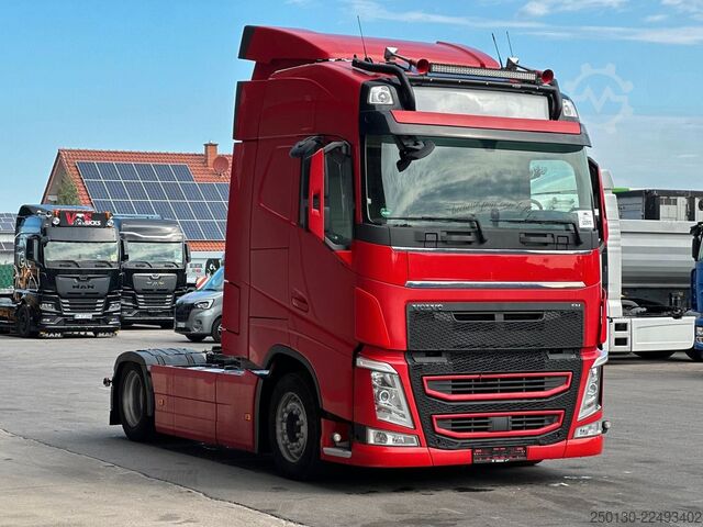 Volumen SZM VOLVO FH 500 4x2 LL Hubsattel