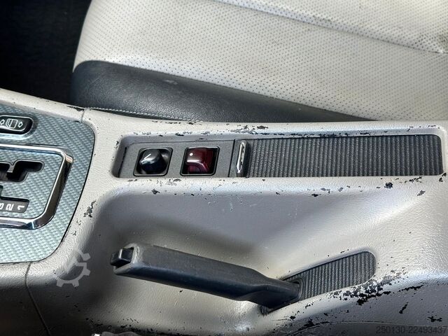 Van MERCEDES-BENZ SLK 230 KOMPRESSOR AUTO LEDER SHZ