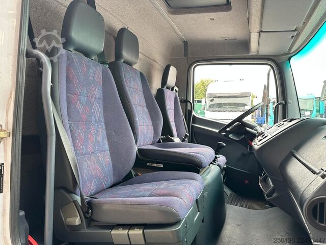 Transporter mit Koffer MERCEDES-BENZ Atego 818 4x2 BB Spier Koffer & Palfinger LBW
