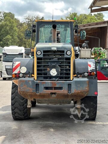 Radlader KOMATSU WA 320-7 inkl. Schaufel & Gabel