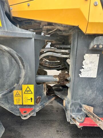 Radlader KOMATSU WA 320-7 inkl. Schaufel & Gabel