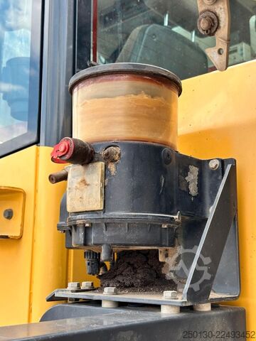 Radlader KOMATSU WA 320-7 inkl. Schaufel & Gabel