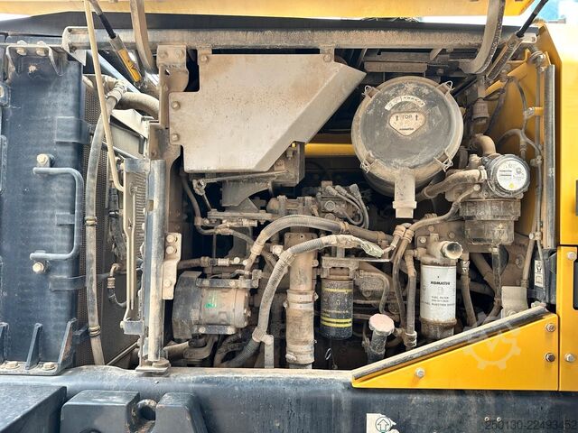 Radlader KOMATSU WA 320-7 inkl. Schaufel & Gabel