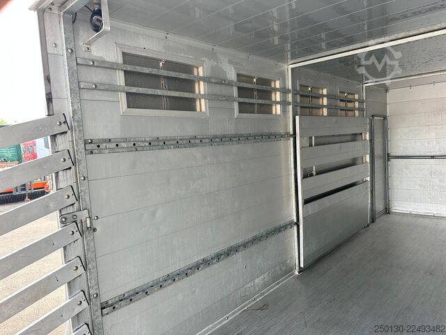 PKW-Anhänger BLOMERT V35  Tandem Viehtransport Anhänger  ALU