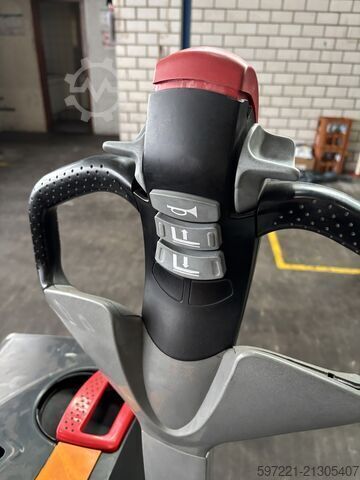 Electric Pallet Trucks Still EXU 16