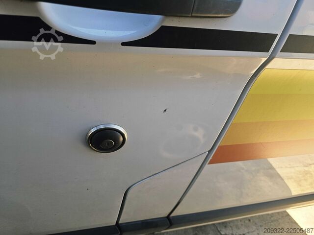 Wohnwagen/Wohnmobil 2022 Ford Panama | Manuale | Tetto a Soffietto