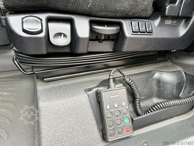 Volume tractor unit MAN TG3 18.460 4x2 LLS-U Retarder / ACC / 2 Tanks