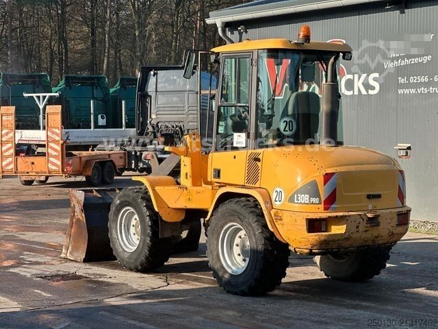 Radlader VOLVO L30B-Z/x Radlader inkl. Schaufel & Palettengabel